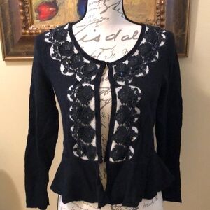💟Guinevere Soft Lace & sequins rose appliqué hook and eye close peplum sweater